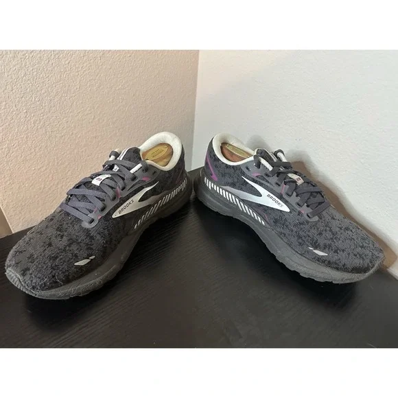 Brooks Adrenaline GTS 23 Women's Running Shoes Size 8.5 D Wide Black Purple - Picture 4 of 10
